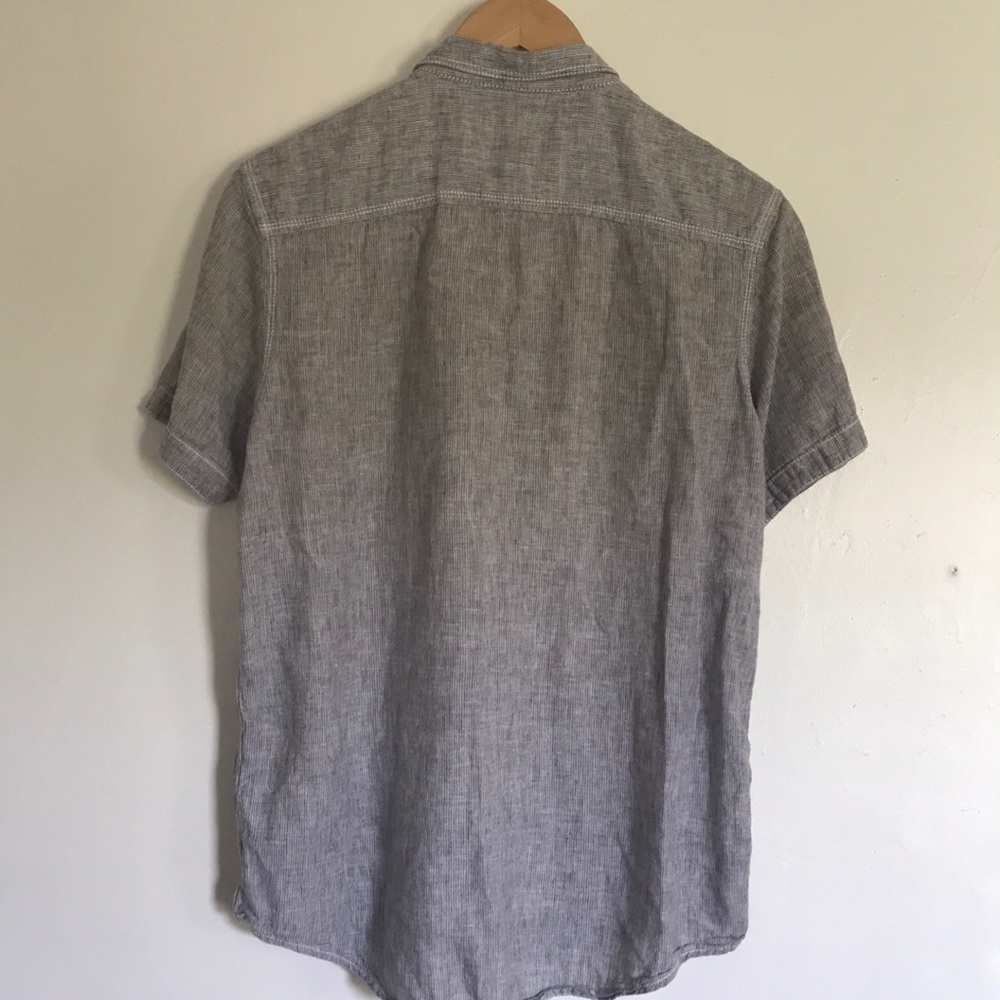 Gray button up short sleeve - Picture 3 of 3